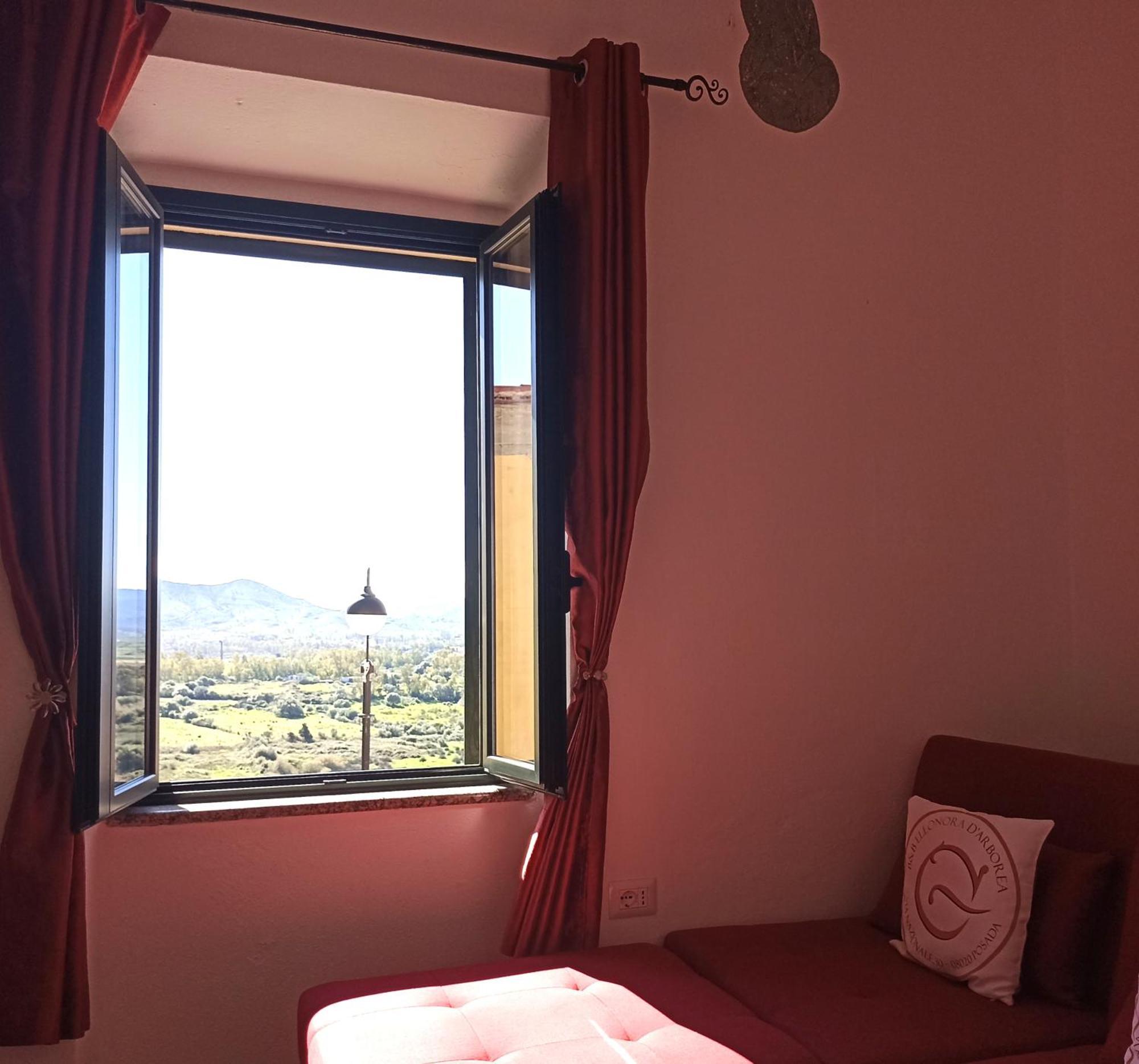 B&B Eleonora D'Arborea, Centro Storico Posada  Bagian luar foto