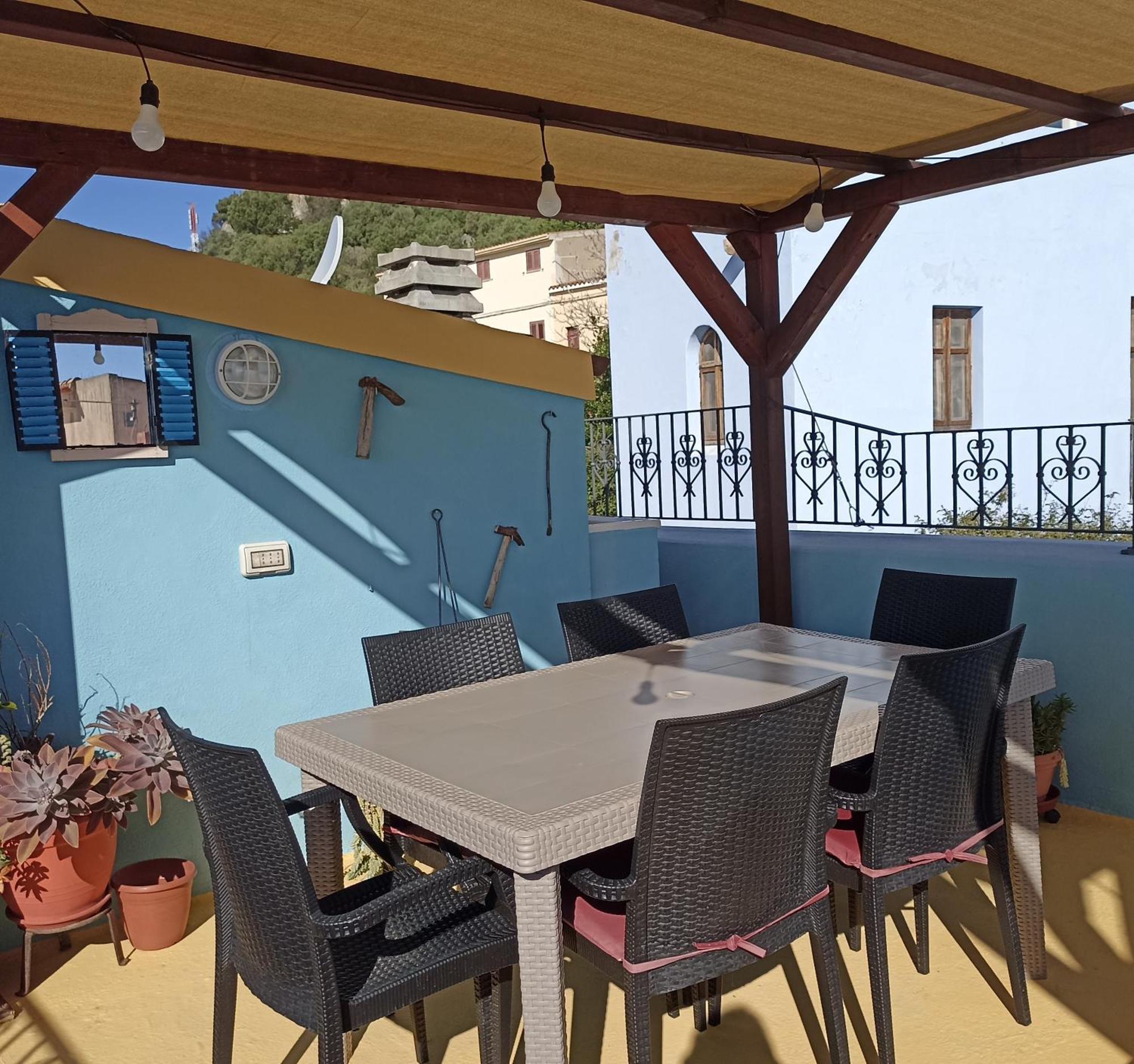 B&B Eleonora D'Arborea, Centro Storico Posada  Bagian luar foto